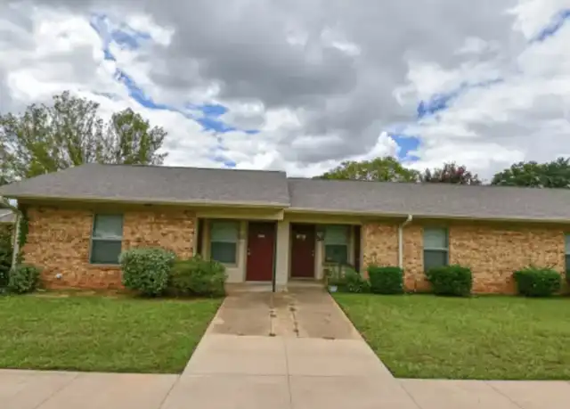 Property at 1600 S Palestine St Unit 102, Athens, TX, 75751, 2 beds, 1 bath, [object Object]
