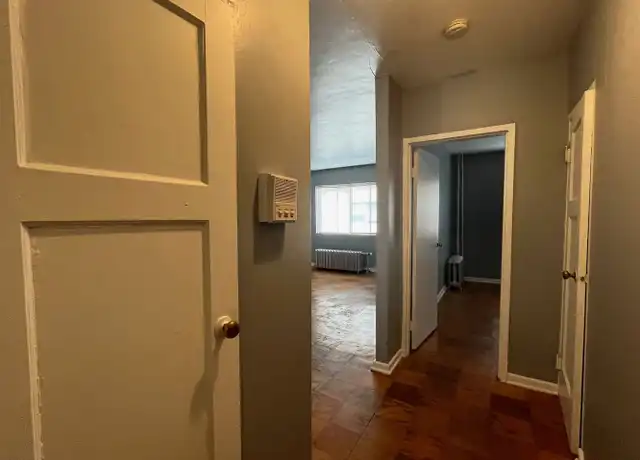 Property at 3553 N Oakland Ave Unit 204, Shorewood, WI, 53211, 1 bed, 1 bath, [object Object]