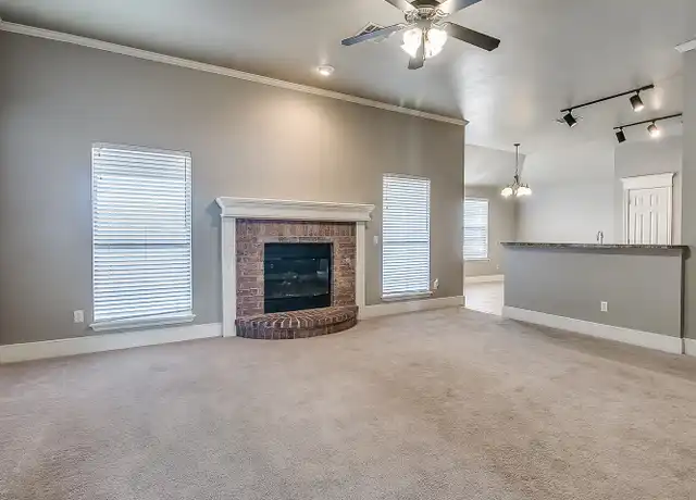Property at 1621 Birchfield Rd, Edmond, OK, 73012, 4 beds, 2 baths, [object Object]