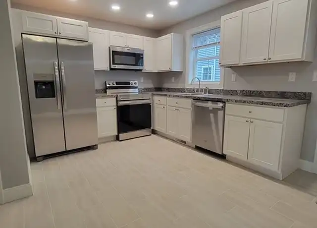 Property at 65 Arlington St Unit 6, Brockton, MA, 02301, 3 beds, 2.5 baths, [object Object]