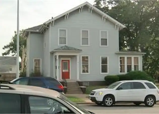 Property at 415 Iowa Ave, Muscatine, IA, 52761, 2 beds, 1 bath, [object Object]