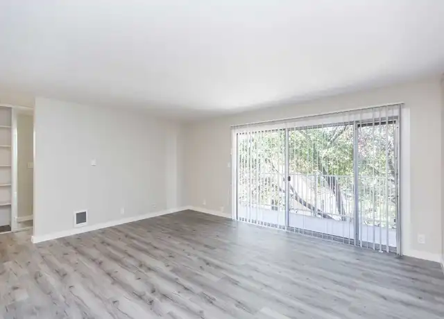 Property at 472 Jean St, Oakland, CA, 94610, 0 beds, 1 bath, [object Object]