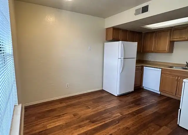 Property at 1020 Meadowlark Ct SE Unit 4, Rio Rancho, NM, 87124, 2 beds, 1 bath, [object Object]