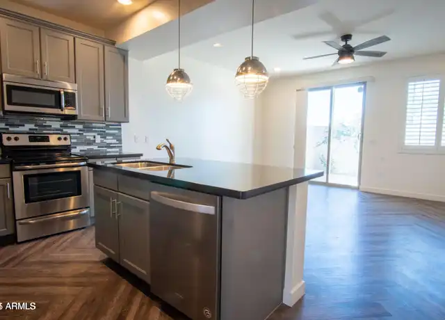 Property at 1270 E Curry Rd, Tempe, AZ, 85288, 3 beds, 2.5 baths, [object Object]