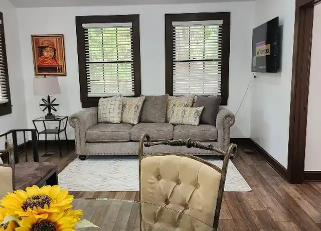 Property at 755 Park Ave Unit D, Montgomery, AL, 36106, 1 bed, 1 bath, [object Object]