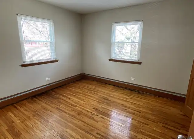 Property at 325 Maria Ave Unit 4, St Paul, MN, 55106, 1 bed, 1 bath, [object Object]