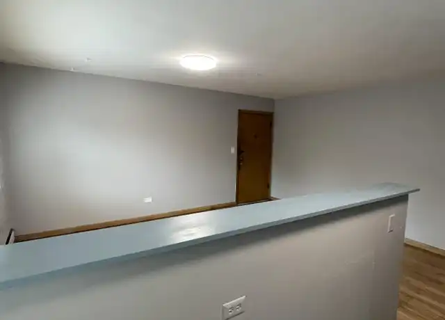 Property at 325 Maria Ave Unit 4, St Paul, MN, 55106, 1 bed, 1 bath, [object Object]