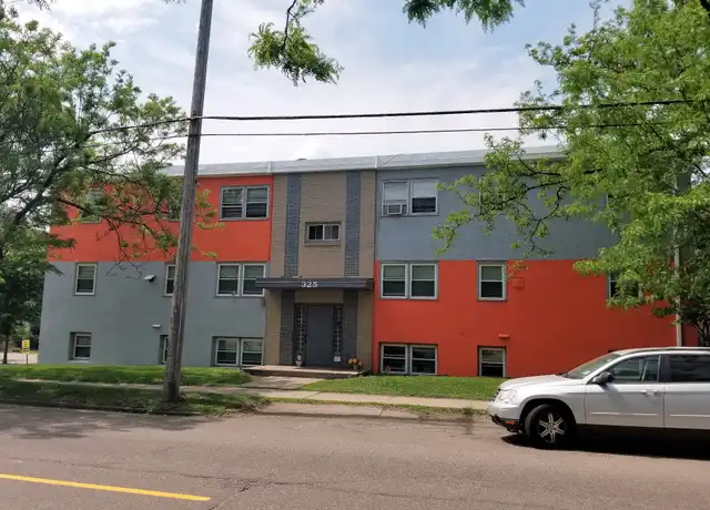 Property at 325 Maria Ave Unit 4, St Paul, MN, 55106, 1 bed, 1 bath, [object Object]