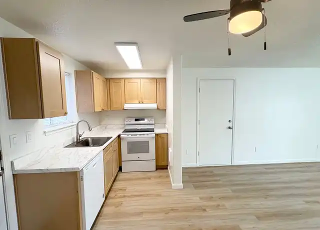 Property at 7142 SE Steele St Unit C, Portland, OR, 97206, 1 bed, 1 bath, [object Object]