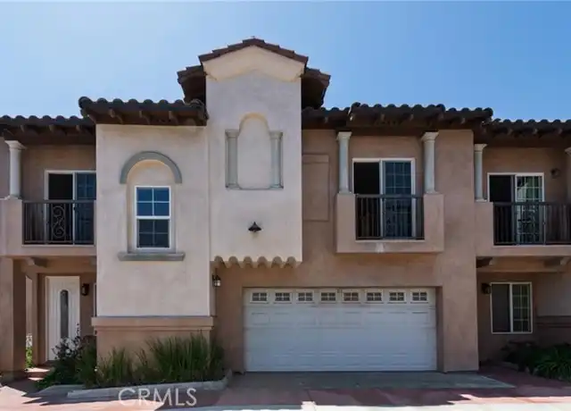 Property at 2460 Newport Blvd, Costa Mesa, CA, 92627, 3 beds, 2.5 baths, [object Object]