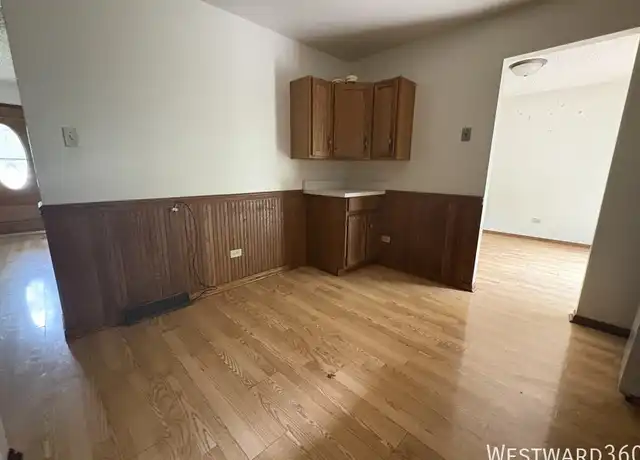 Property at 16 Longwood Dr, Joliet, IL, 60432, 3 beds, 2 baths, [object Object]