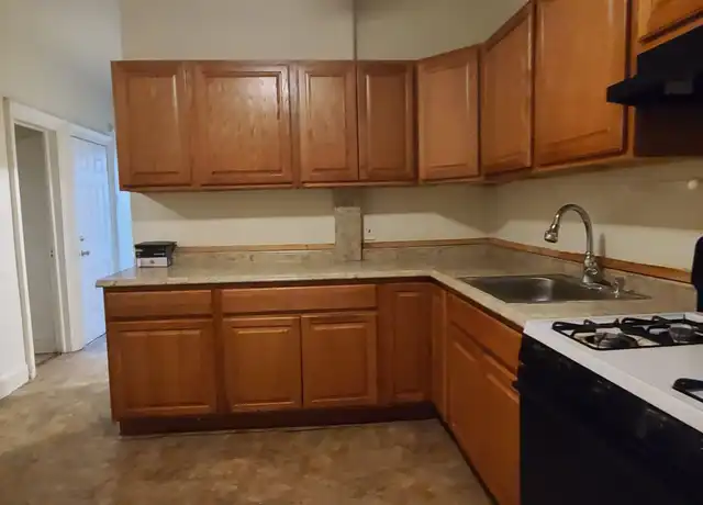 Property at 29 Roosevelt Ave Unit 1, Jersey City, NJ, 07304, 3 beds, 1 bath, [object Object]