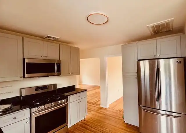 Property at 617 Susquehanna Ave Unit Rear 2nd Floor, Olyphant, PA, 18447, 2 beds, 1 bath, [object Object]