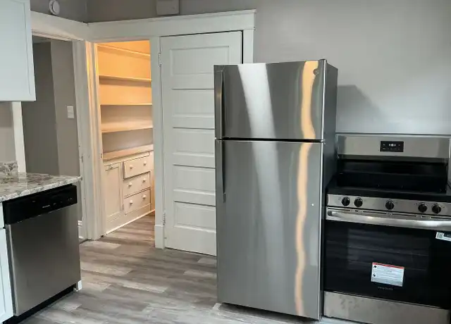 Property at 1518 S 83rd St Unit 1520 upper, West Allis, WI, 53214, 2 beds, 1 bath, [object Object]