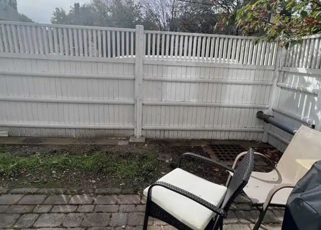 Property at 379 Franklin St, Cambridge, MA, 02139, 2 beds, 1 bath, [object Object]