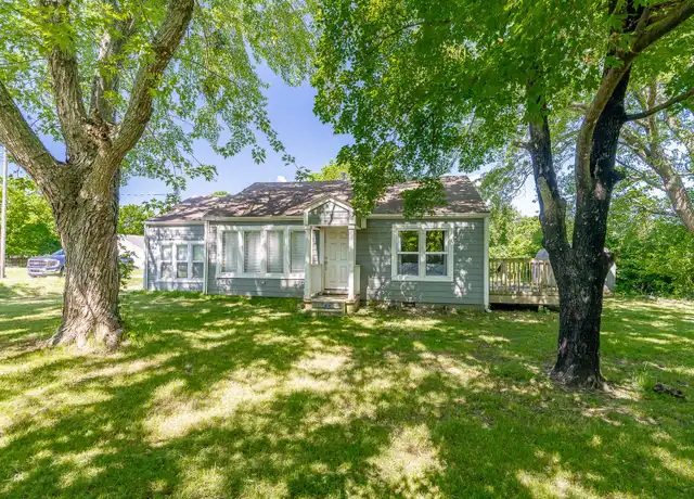 Property at 820 W Montgomery St, Fayetteville, AR, 72701, 3 beds, 2 baths, [object Object]