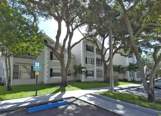Property at 2811 N Oakland Forest Dr #201, Oakland Park, FL, 33309, 2 beds, 2 baths, [object Object]