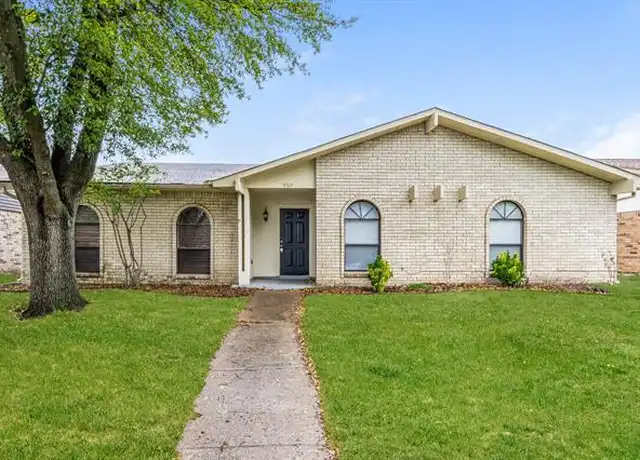 Property at 9317 Pollard St, Rowlett, TX, 75088, 4 beds, 2 baths, [object Object]