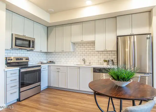 Property at 71 N Conejo School Rd Unit 217, Thousand Oaks, CA, 91362, 1 bed, 1 bath, [object Object]