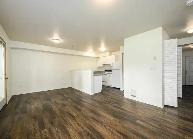 Property at Viking View - 920 22nd St, Bellingham, WA, 98225, 3 beds, 1.5 baths, [object Object]