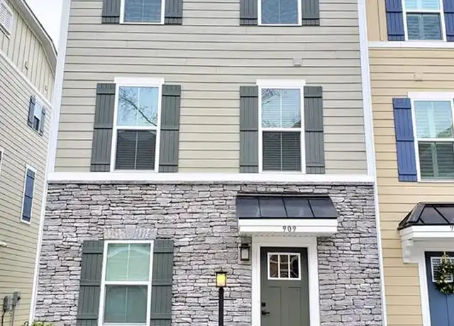 Property at 909 Hornswaggle Way, Chesapeake, VA, 23323, 3 beds, 2.5 baths, [object Object]