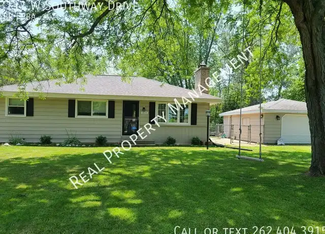 Property at 3111 W Southway Dr, Franklin, WI, 53132, 4 beds, 2.5 baths, [object Object]