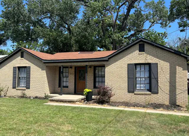 Property at 1301 W Frey St, Stephenville, TX, 76401, 3 beds, 1 bath, [object Object]