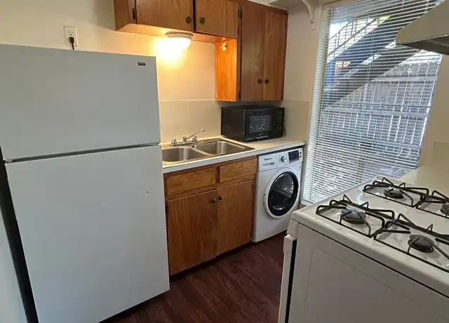 Property at 1011 W 23rd St #104, Austin, TX, 78705, 1 bed, 1 bath, [object Object]