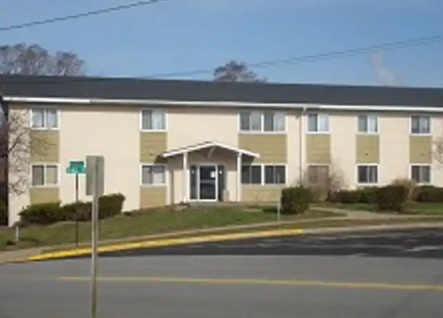 Property at 202 1st St #10, Rothschild, WI, 54474, 1 bed, 1 bath, [object Object]
