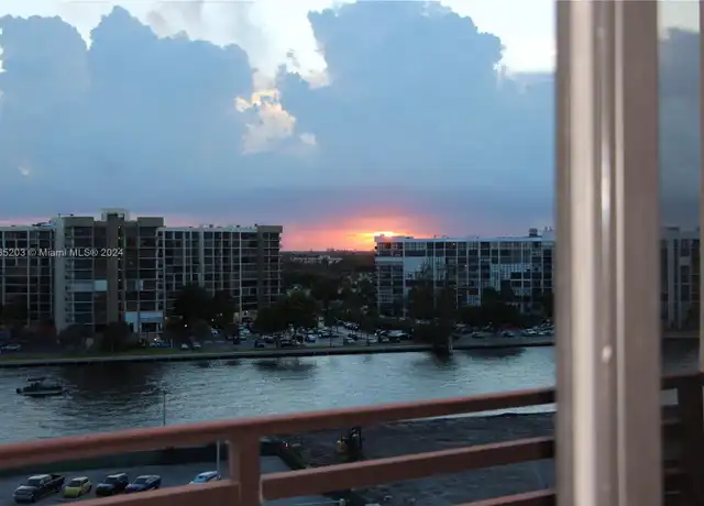 Property at 3505 S Ocean Dr, Hollywood, FL, 33019, 1 bed, 2 baths, [object Object]