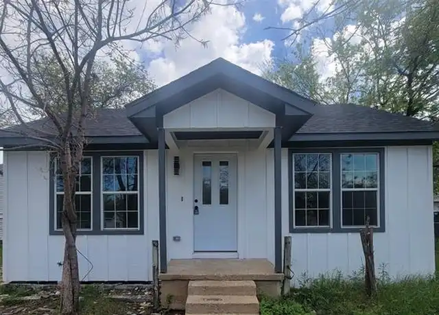 Property at 3024 N Crump St, Fort Worth, TX, 76106, 2 beds, 1 bath, [object Object]