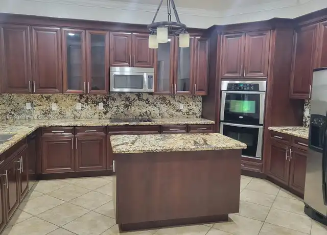 Property at 13196 SW 190th St, Miami, FL, 33177, 6 beds, 4 baths, [object Object]