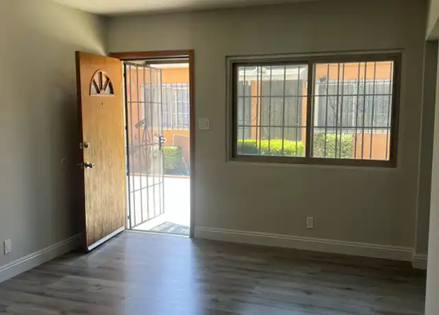 Property at 9617 1/2 S Hoover St, Los Angeles, CA, 90044, 1 bed, 1 bath, [object Object]