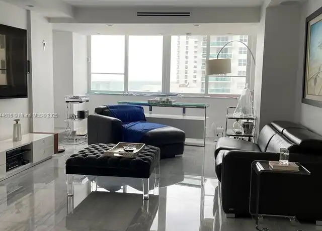 Property at 5005 Collins Ave #1218, Miami Beach, FL, 33140, 1 bed, 1.5 baths, [object Object]