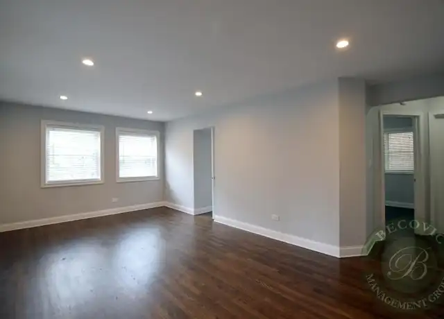 Property at 6120 N Kenmore Ave, Chicago, IL, 60660, 2 beds, 1 bath, [object Object]