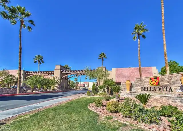 Property at 5314 River Glen Dr #294, Las Vegas, NV, 89103, 1 bed, 1 bath, [object Object]