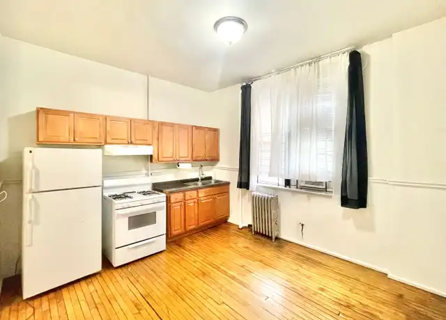 Property at 1355 W Chicago Ave Unit 1355-B06, Chicago, IL, 60642, 1 bed, 1 bath, [object Object]
