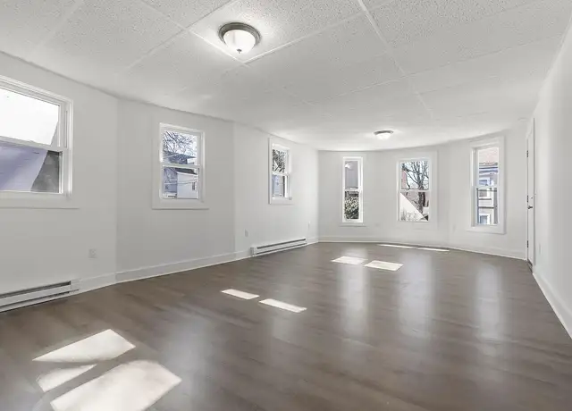 Photo of 77 Bellevue Ave, Haverhill, MA 01832