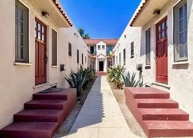 Property at University Court - 1147 W 24th St, Los Angeles, CA, 90007, 0-1 beds, 1 bath, [object Object]