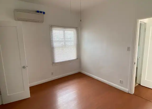 Property at University Court - 1147 W 24th St, Los Angeles, CA, 90007, 0-1 beds, 1 bath, [object Object]