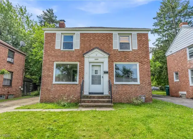 Property at 18400 Waterbury Ave, Maple Heights, OH, 44137, 3 beds, 1.5 baths, [object Object]