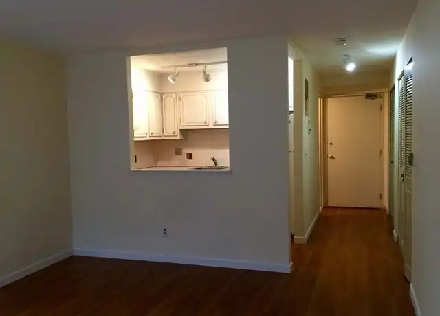 Property at 205 Independence Ave #214, Quincy, MA, 02169, 1 bed, 1 bath, [object Object]