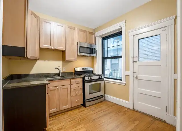 Property at 59 Lanark Rd #2, Brighton, MA, 02135, 2 beds, 1 bath, [object Object]