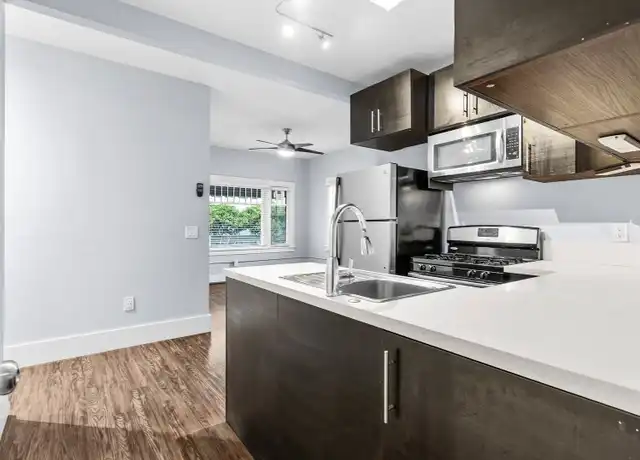 Property at 138 Elm Ave Unit 14, Long Beach, CA, 90802, 2 beds, 1 bath, [object Object]