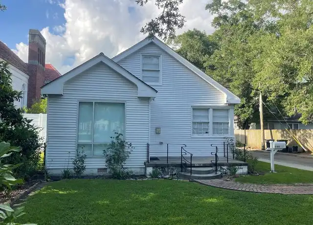 Property at 5701 S Claiborne Ave, New Orleans, LA, 70125, 3 beds, 2.5 baths, [object Object]
