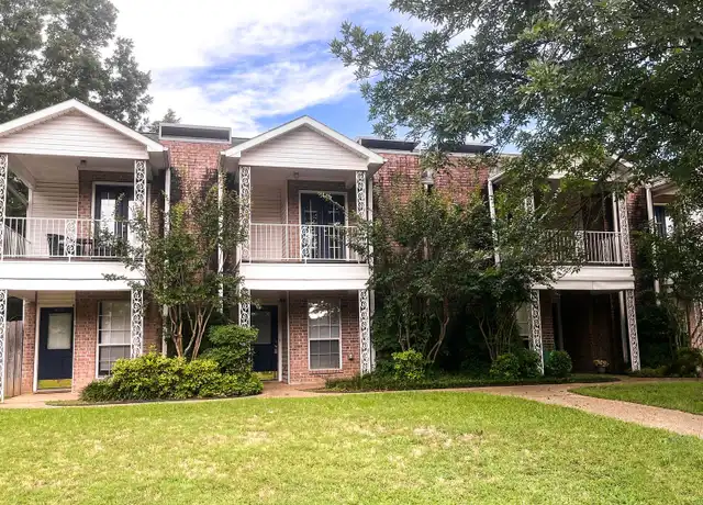 Property at 6131-6137 Summerhill Pl Unit 6133, Texarkana, TX, 75503, 2 beds, 2.5 baths, [object Object]
