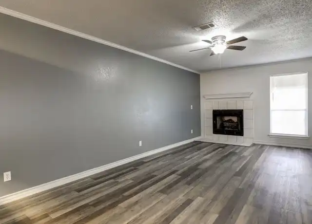 Property at 6131-6137 Summerhill Pl Unit 6133, Texarkana, TX, 75503, 2 beds, 2.5 baths, [object Object]