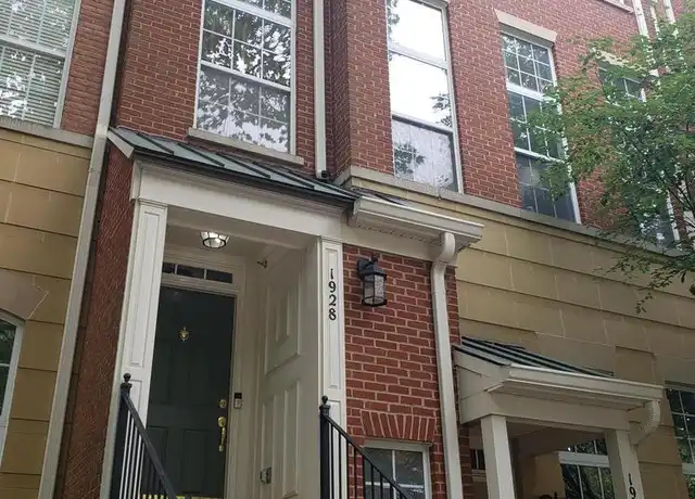 Property at 1928 Crescent Park Dr Unit 29B, Reston, VA, 20190, 3 beds, 2.5 baths, [object Object]