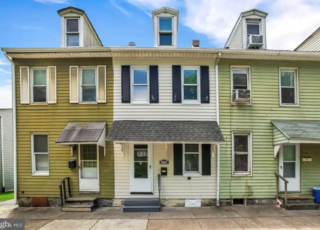 Property at 554 S 2nd St, Steelton, PA, 17113, 4 beds, 1 bath, [object Object]