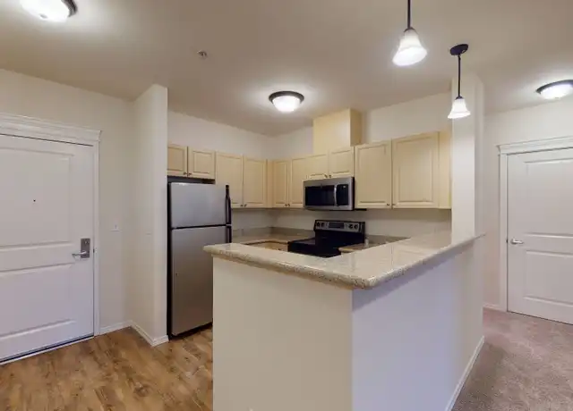 Property at Trinity 43rd Apartments - 902 NE 43rd St, Seattle, WA, 98105, 0-1 beds, 1 bath, [object Object]